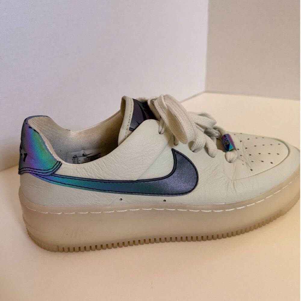 Nike Air Force 1 Sage Low LX Spruce Aura Iridescent Size 8.5 AR5409-003 Platform - Picture 3 of 14
